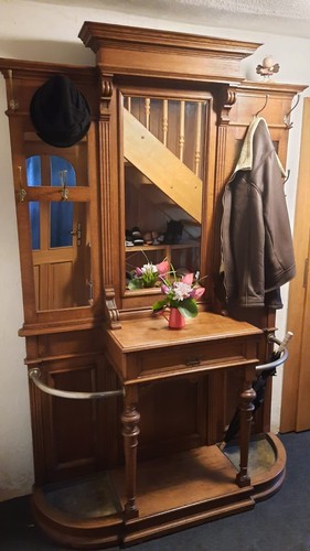Gründerzeit garderobe - gründerzeit,